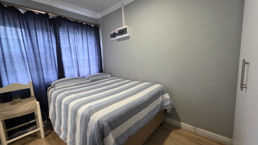 6 Bedroom Property for Sale in Dana Bay Western Cape